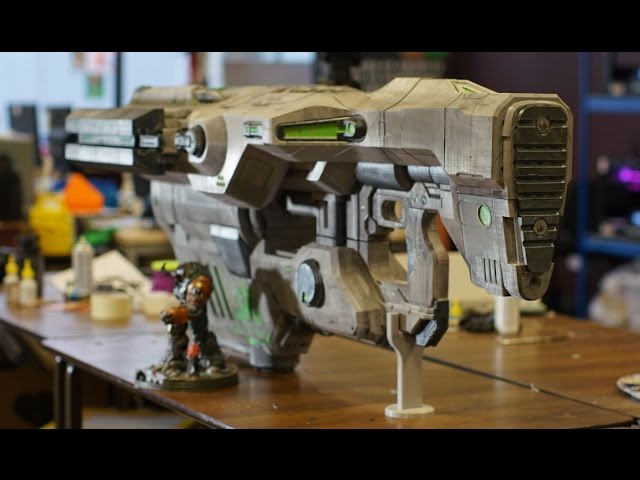 DOOM - Life-size BFG is one HELL of a printing job!