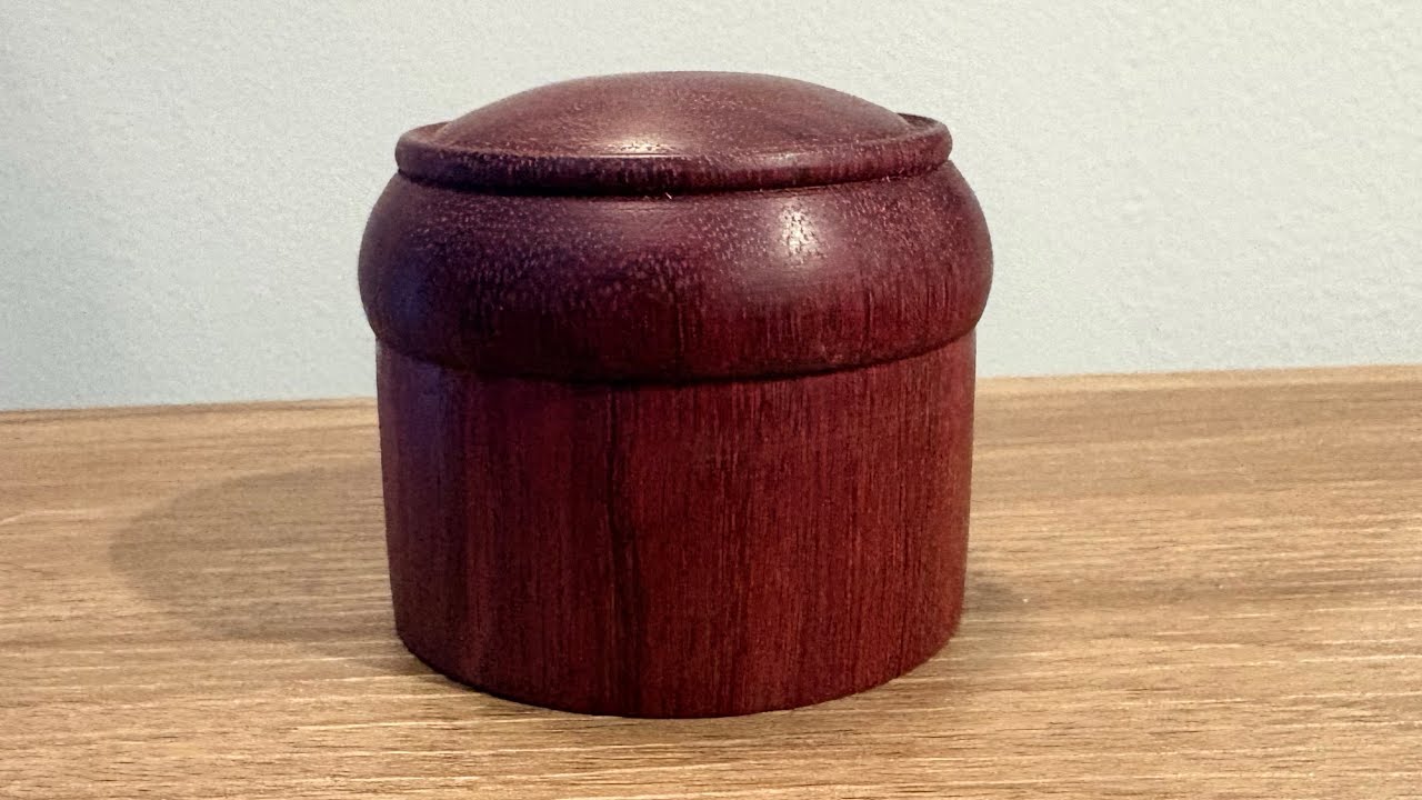 Lloyd Moyer Makes a Small Purpleheart Lidded Box