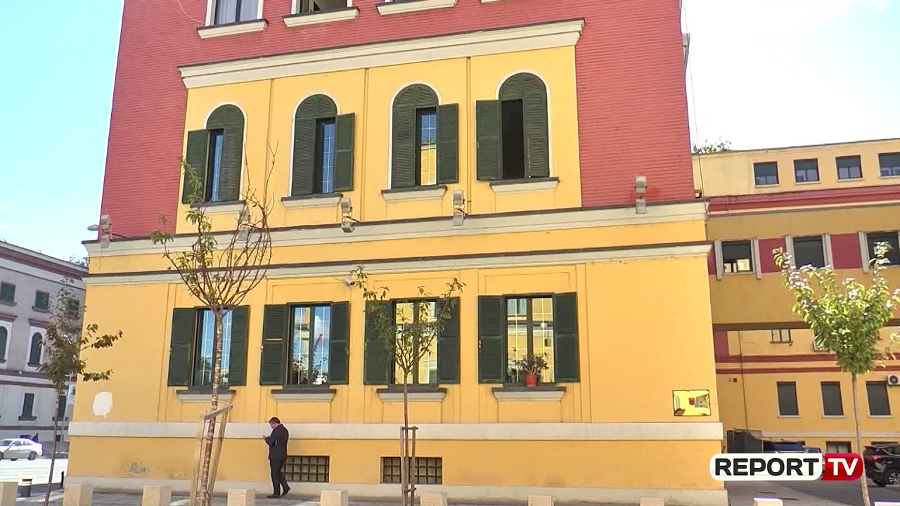 shqiptare meaning Report TV - Ndryshimet në ligj, ja rregullat e reja për bizneset nga 1 janari 2020