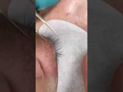 Immersive false eyelashes Satisfying eyelashes #eyelashes #Satisfactory
