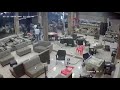 تؤ سه يري بومه له رزه ي ئه م شه و بكه جي له و خه لكه ده كات