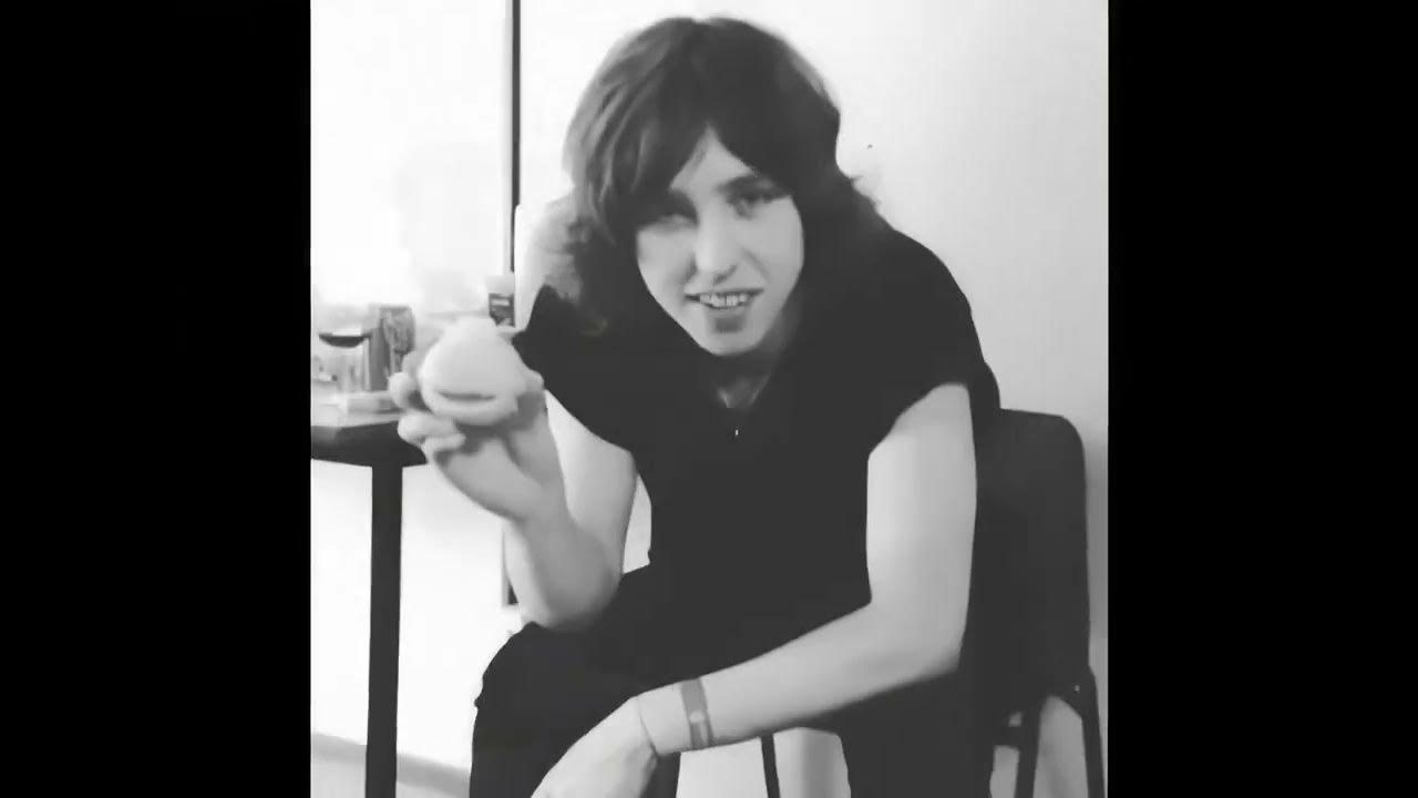 Catfish and The Bottlemen Pacifier (Original Music Video) YouTube
