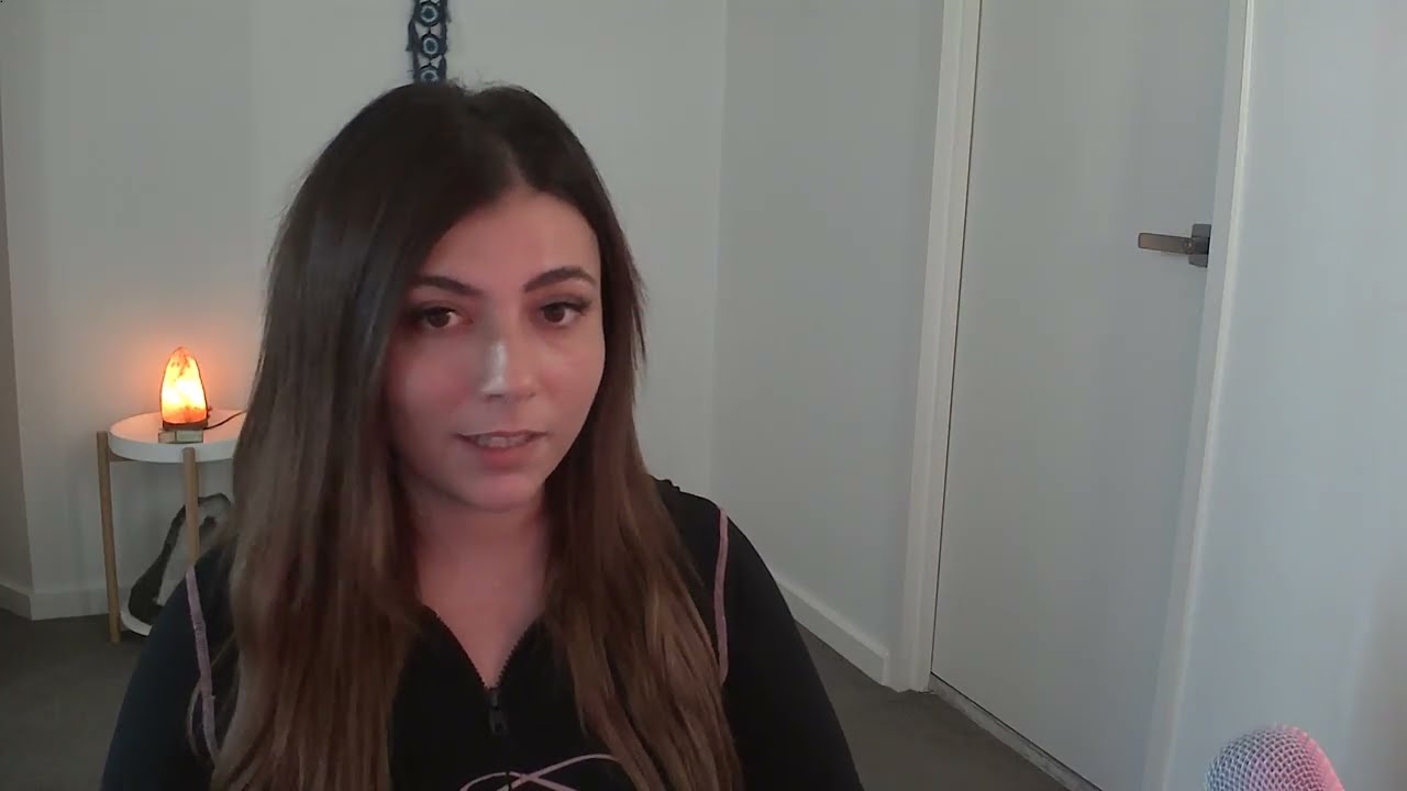 POWERFUL SEER🔮 SOMEONE IS TRYING TO READ YOU & SPIRITUALLY MANIPULATE YOU INTO FEELING A CONNECTION🤡