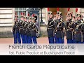 1st day french garde rpublicaine at buckingham palace changing of the guard entente cordiale