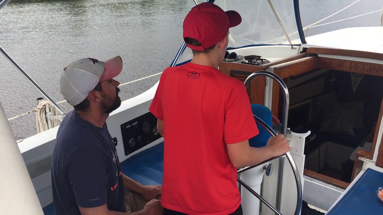 Buying a Sailboat | Episode 1 | Sailing New Beginning - YouTube