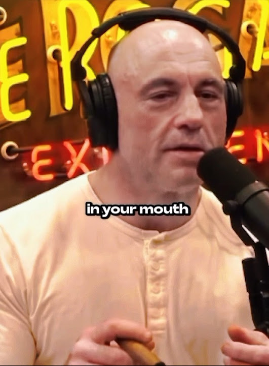 joe rogan teaches oliver anthony how to smoke cigar #shorts - YouTube