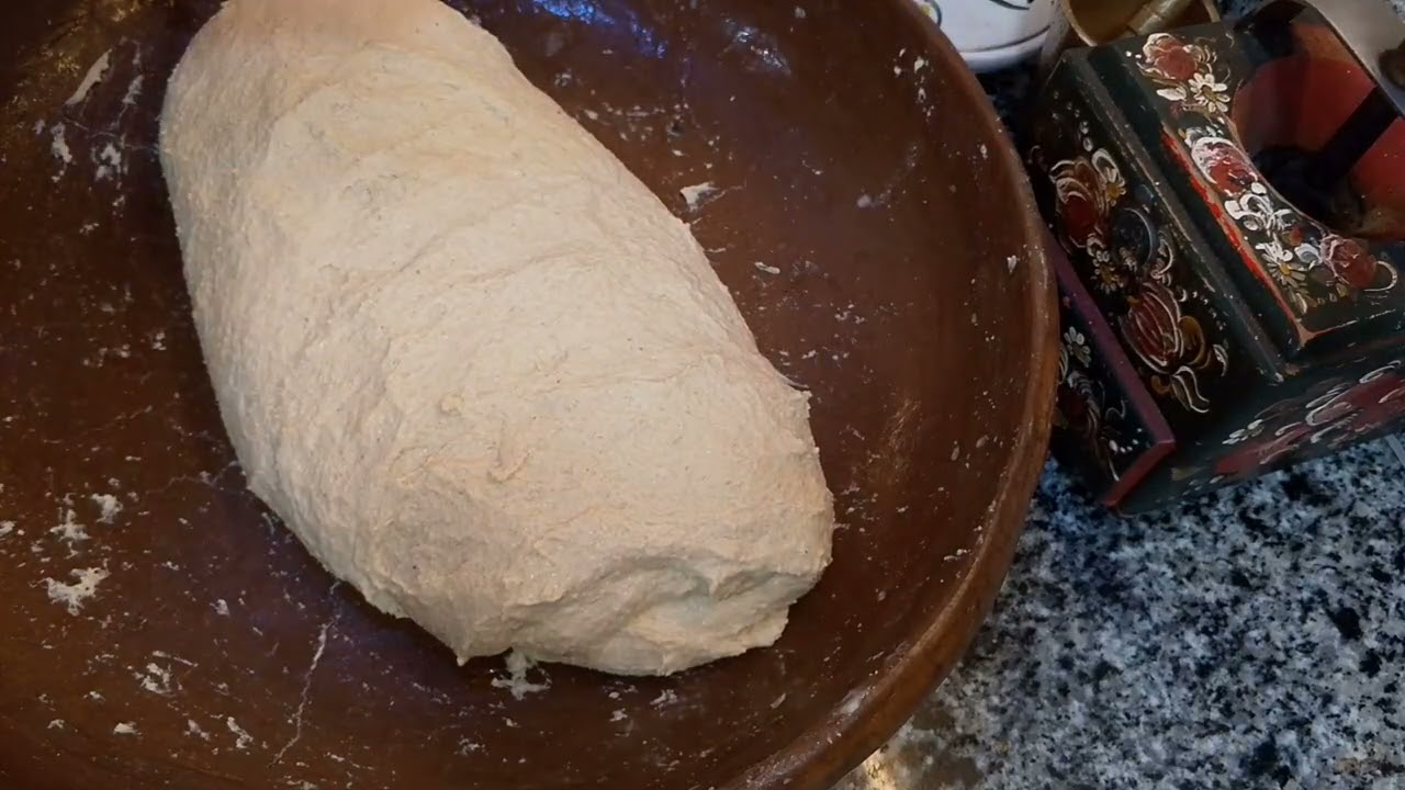 خبز الكوشة ولا مطلوع سميد خفيف وسهل التحضير ومقادير مضبوطة وبلا تعقيدات  جربيه يالحرة 