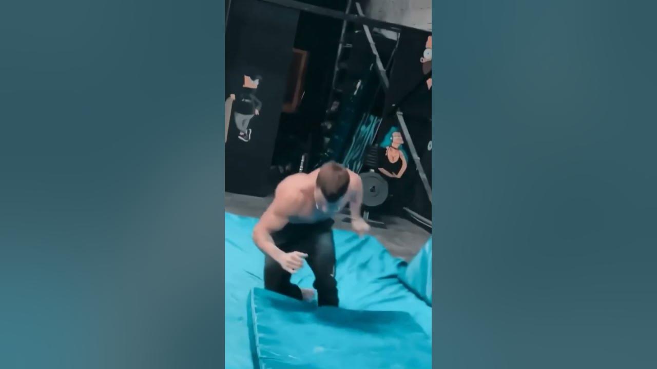 Илья Аверин воркаут
