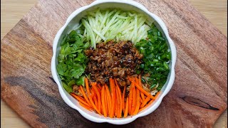 【炸酱面终极配方】300克肉酱黄金比例！香菇提鲜秘诀｜十分钟搞定｜苹果熊爱做菜
