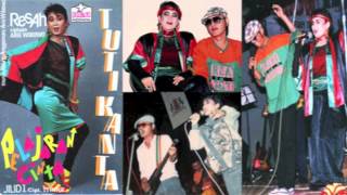 sepasang Remaja By Tuti Kanta Produced By Arie Wibowo