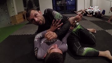 Brazilian Jiu Jitsu Sidemount Escape when your Opponent switches the Hip