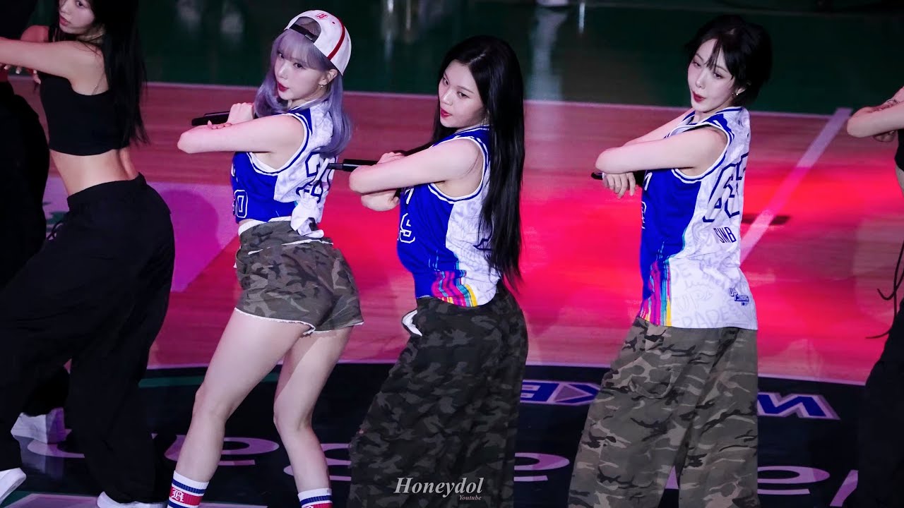 241222 비비지(VIVIZ)  'Shhh!' + 'MANIAC' 은하 신비 엄지 여자프로농구 올스타 페스티벌