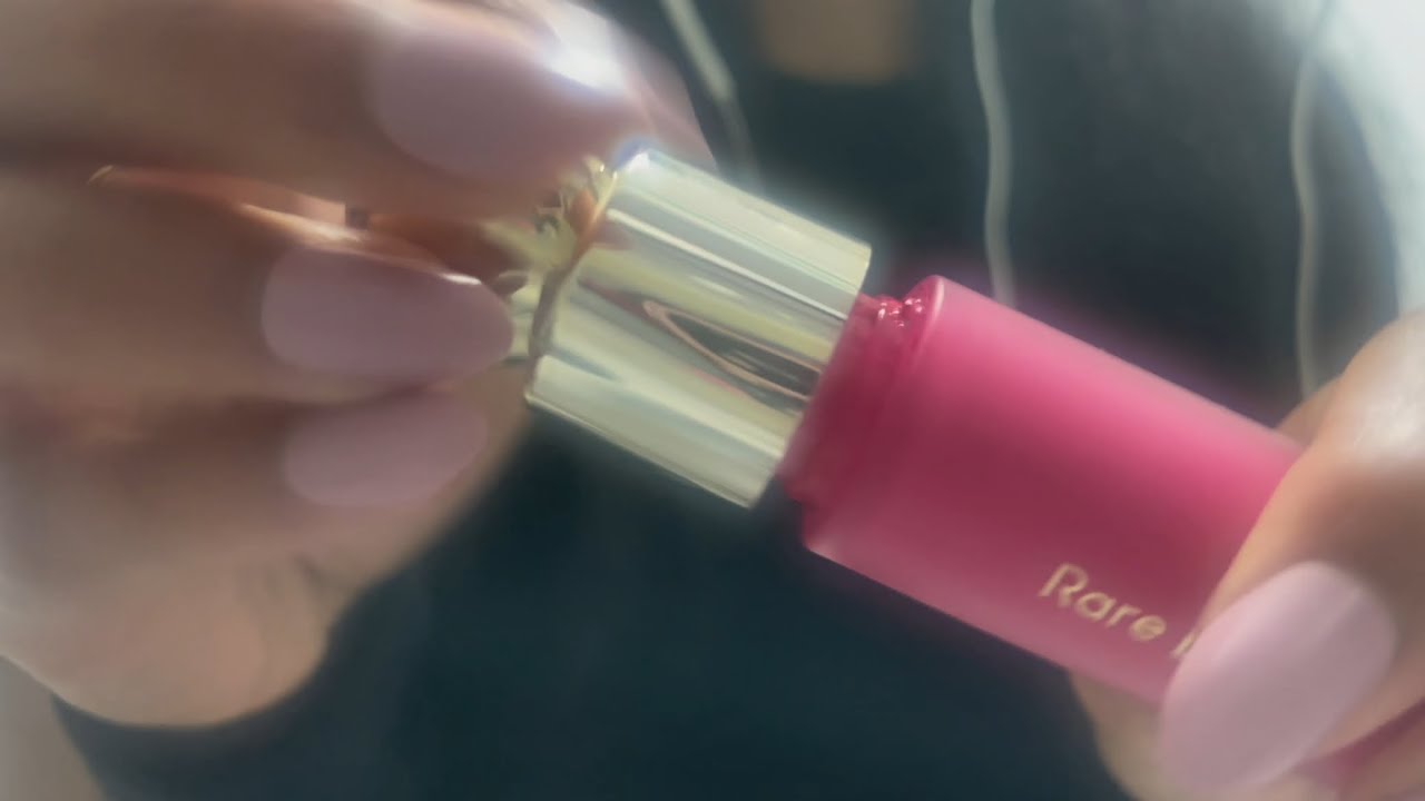 ASMR- Doing your makeup directly on camera 💄 (personal attention, mouth sounds) no talking