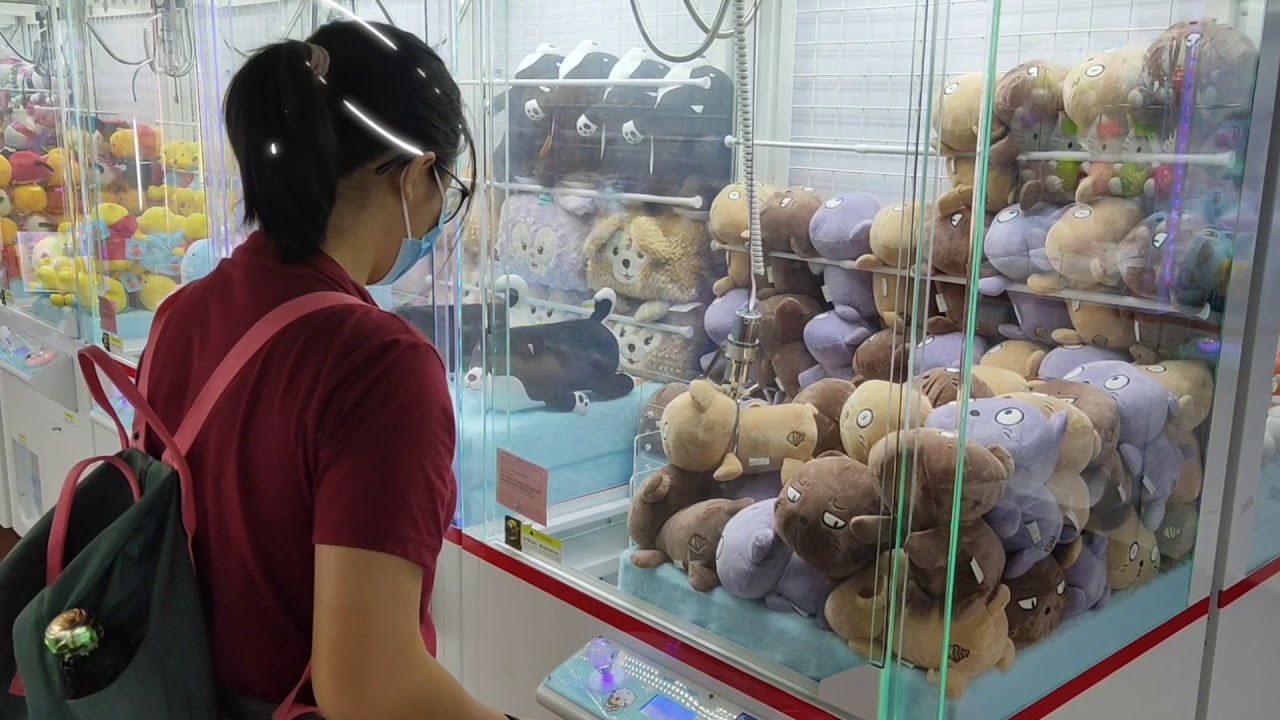 UFO Catcher Claw Machine Fun Arcade Games