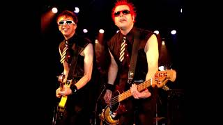 The Toy Dolls - Stay Mellow  live at Tivoli Utrecht 2004