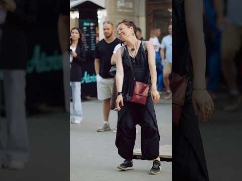 ФАНАТЫ УЛИЧНОГО МУЗЫКАНТА #streetphotography #street #photography #казань #уличныйфотограф