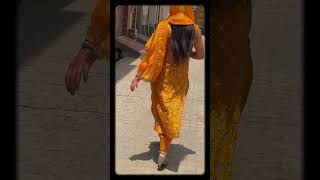 bole madam Aaj Na kisi ka Ghat tu #couple #hindisong #shortvideo
