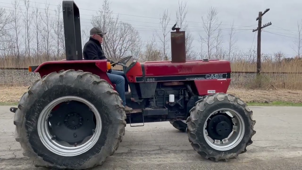 Case 885 Tractor