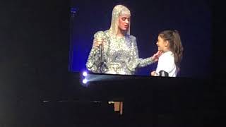 Katy Perry - Wishing on a shooting star with Emma - Witness: The Tour in Orlando - Dec 17, 2017