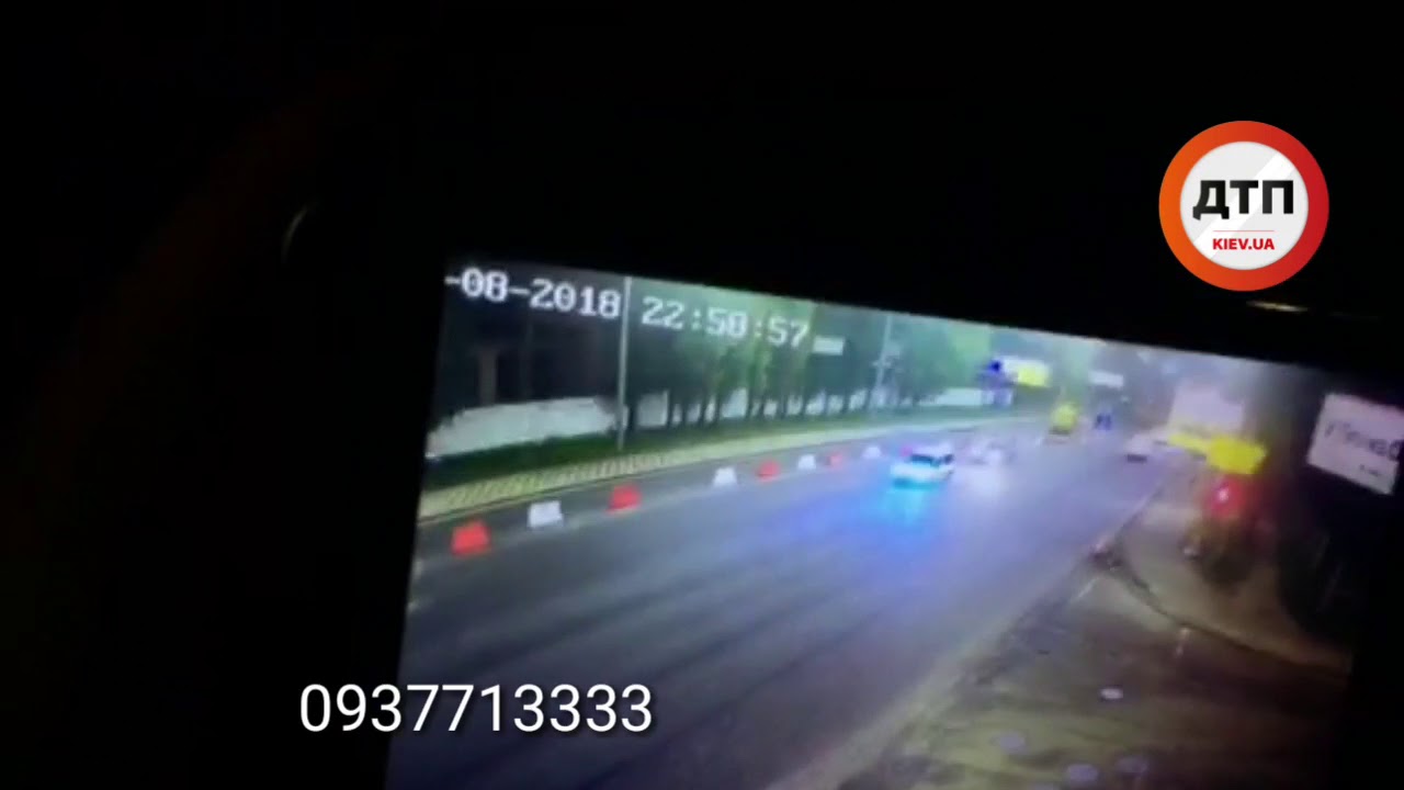 Дтп мерседес видео Дтп мерседес видео