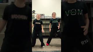 I’m a basketball pro😭✌️😁🩷 #dance #helpmemakethismakesense #funny