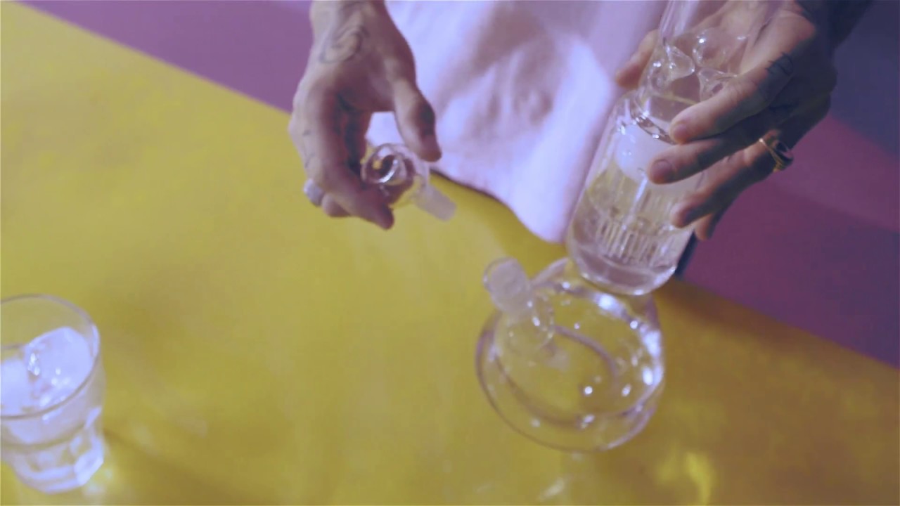 Modo de Uso - Bong de Vidro SQUADAFUM com @naiorezende - @listenthekidz