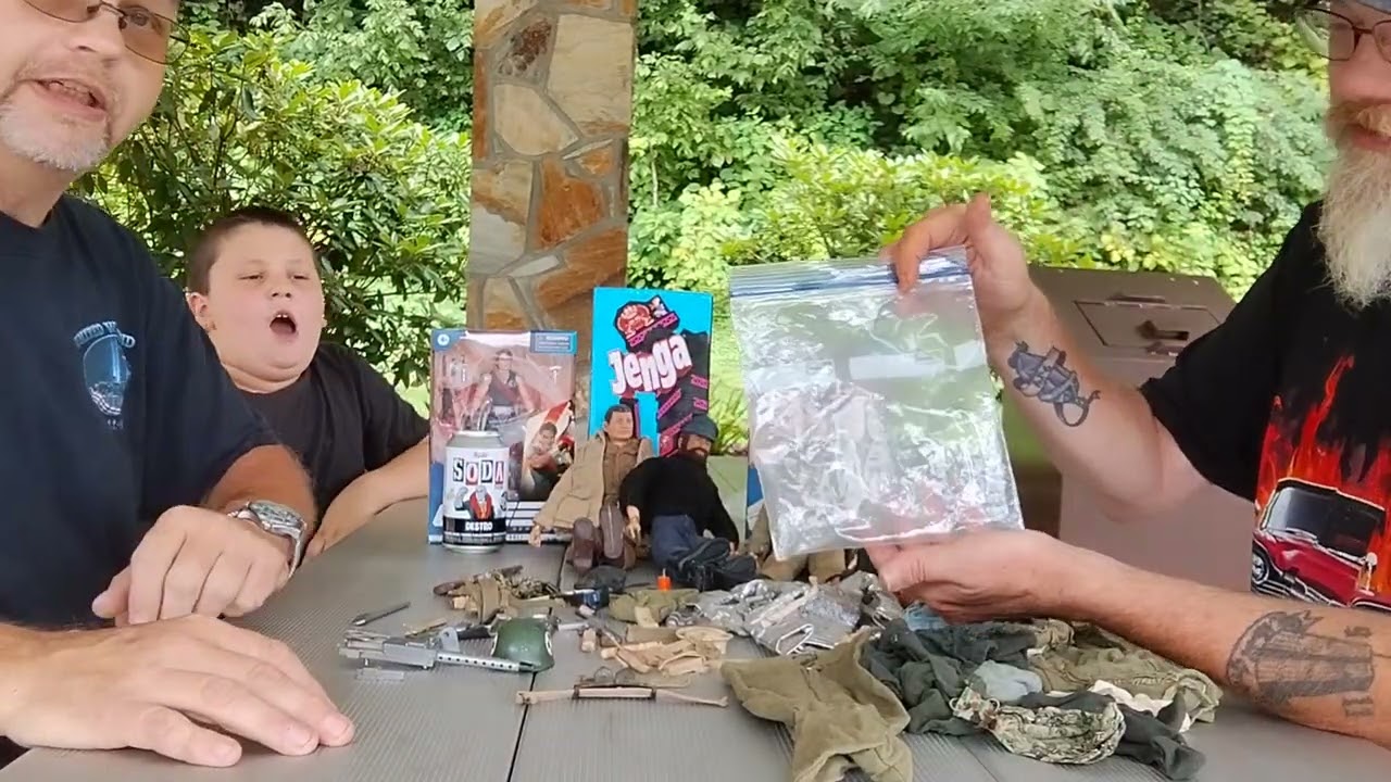 60年代　GIJOE メディックヘルメット　 メディックバッグ聴診器　GIジョー G.I. joe review part 2 the accessories - YouTube
