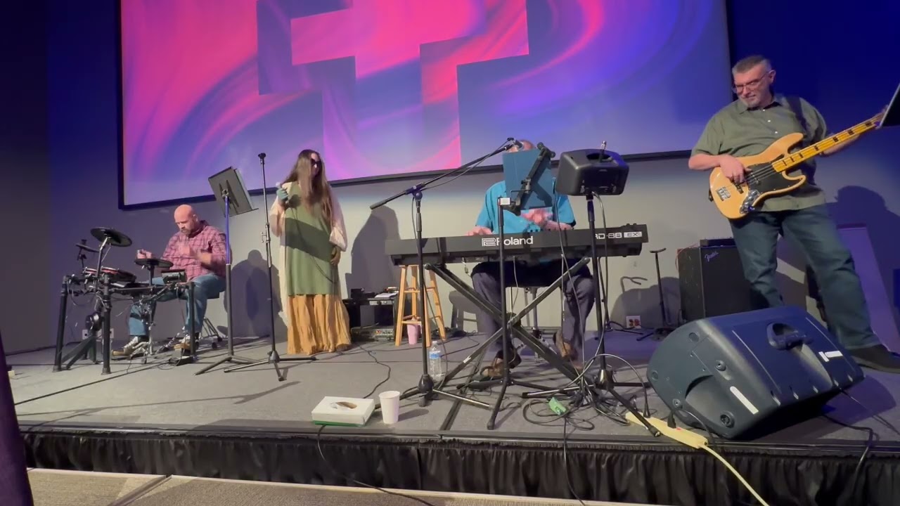 UNVEILED “YOURS(Praise And Worship)” at Salem’s First Church Of The Nazarene 