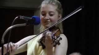 Bowing the Strings - Susanna Heystek at Yodelfest chords