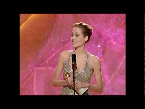 Golden Globes 1999 Angelina Jolie wins best actres...