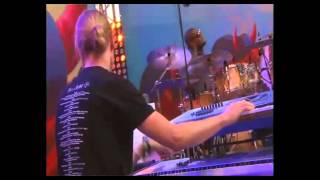 Larry Carlton - Josie - Live Performance - Jazz A Vienne chords