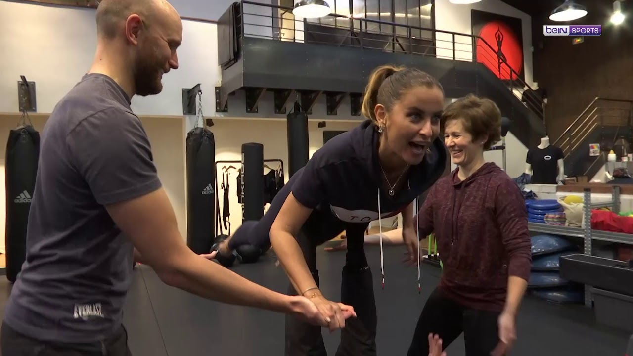 Malika Ménard - Découverte de l'acroyoga - Janvier 2021 (Version courte)