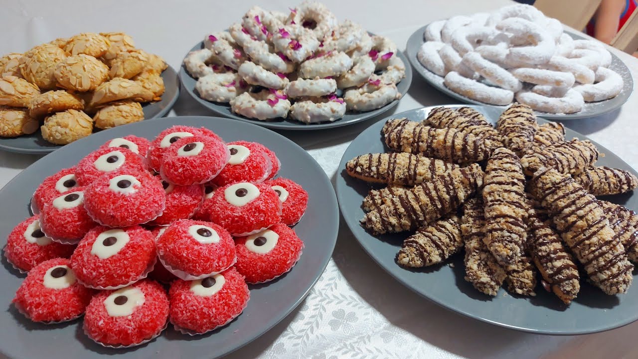 حلويات العيد *2021*5* أشكال😋 130حبة🤷‍♀️من عجينة واحدة مداقات وأشكال مختلفة👌برعيهم بالساهل....