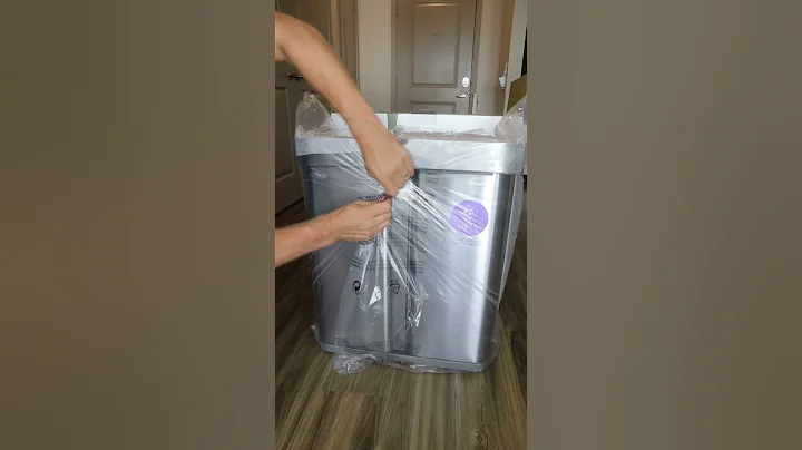 World's smartest trash can? 🤓 #trashcan #homehacks #homeappliances #kitchen #smarthome