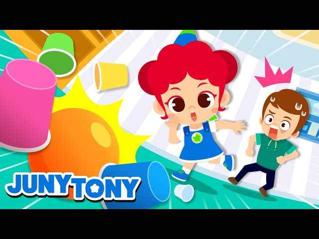 Paper Cup Bowling With Daddy | Family Playtime | Family Song | Kids Songs & Stories | JunyTony class=