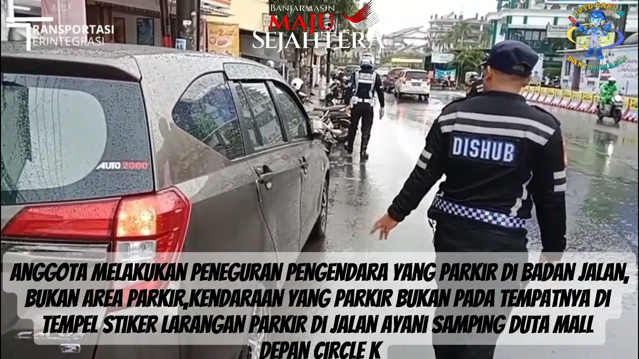 Peneguran kepada pengendara yang parkir di badan jalan