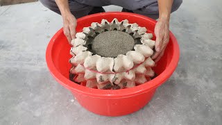 Creative ideas / DIY flower pots from egg trays and Cement