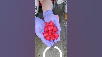 Strawberry Soda soap making! #soap #soapmaking #strawberrysoap #strawberries #soappour #soapmaker