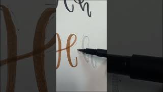 ✍️Guia para Iniciantes de Lettering: Como Fazer a Letra 'Hh' Usando Caneta Faber Castell Super Soft! screenshot 4