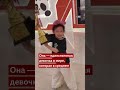 Шестилетняя Лянь Юньчжи установила женский рекорд по сборке кубика Рубика.
