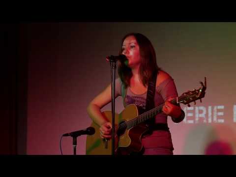 Melissa Harding Live @ "Dim Light" Premiere, "HALL...