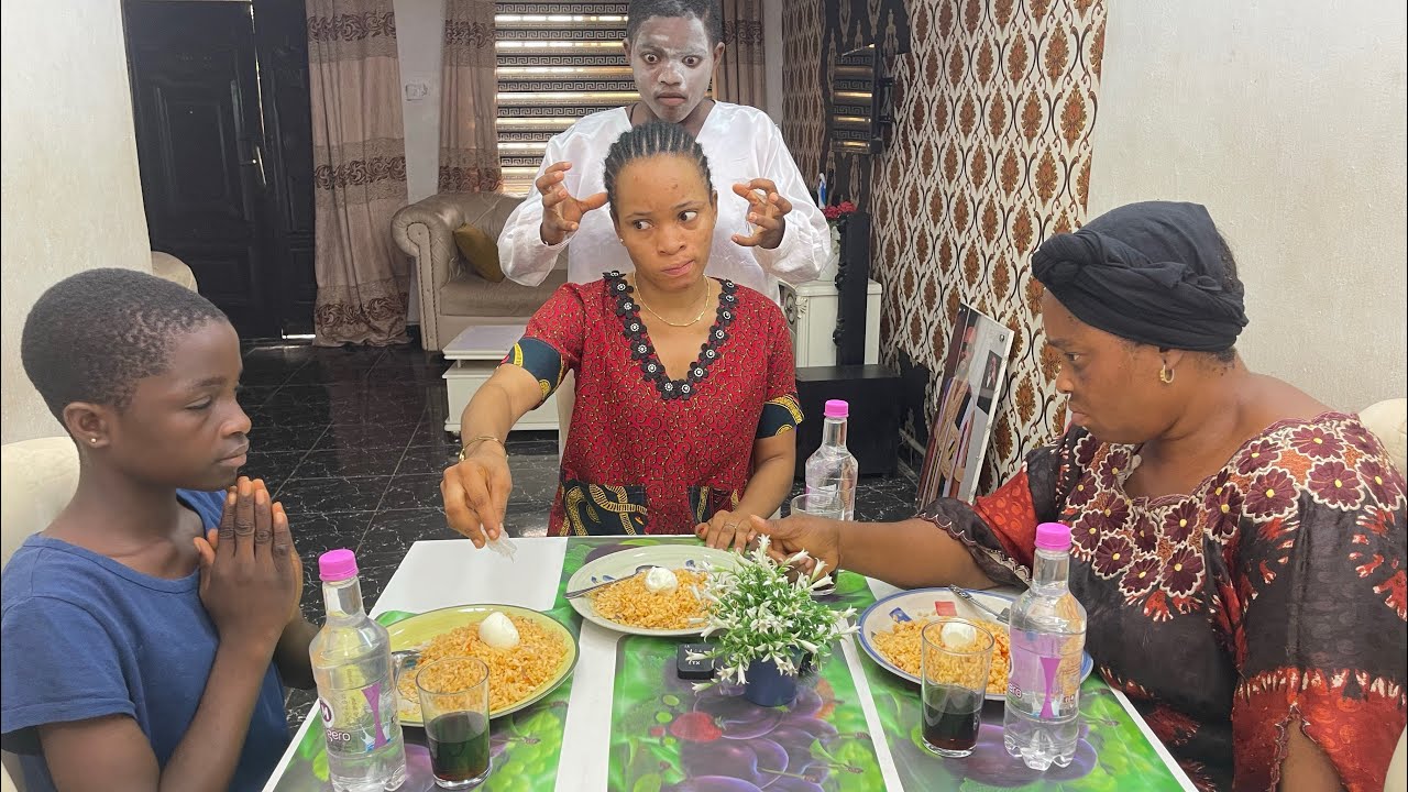 YOU WON'T BELIEVE HOW SMART THIS LITTLE DID TO SAVE HERSELF FROM EVIL STEPMOM AND MOTHER SO SHOCKED 