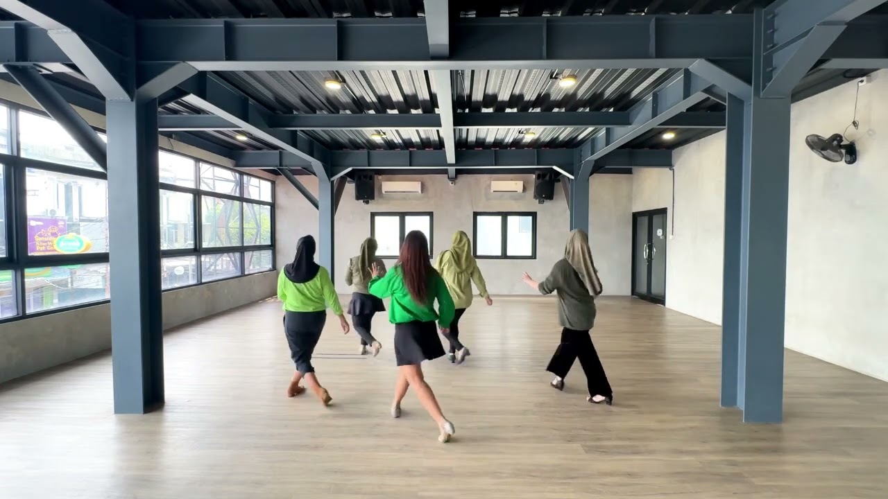 Soul Shaker / Choreo : Gary O'Reilly (IRE) - November 2024 / Danced by Serly LDC (INA)