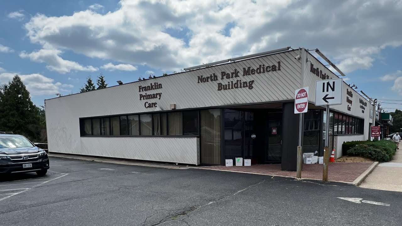 3,000 SF of Medical Office Space for Lease at 225 Nassau Blvd, West