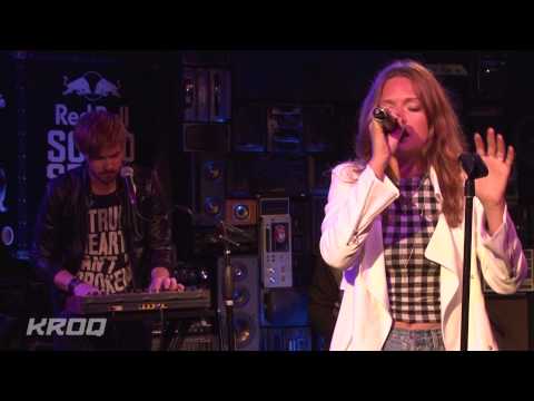 Tove Lo -  "Habits (Stay High)" Live at KROQ