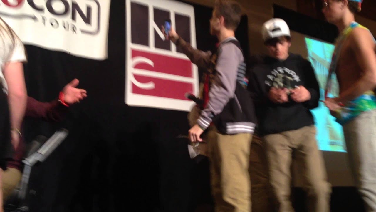 lipgloss magcon dance chicago dance magcon  Magcon youtube Dancing  lipgloss Gif