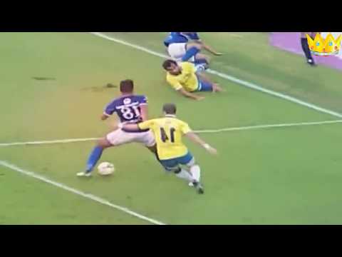 كوبري بالكعب روووعه لحارس مرمي الاسماعيلي حسام حسن لاعب سموحه