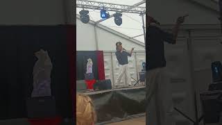 Bruno Moneroe show Must Go On