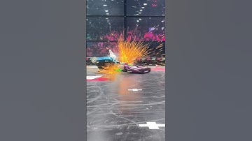 2 robot giants in the ring #championship #shorts #robotics #battleofrobots #battle #robots