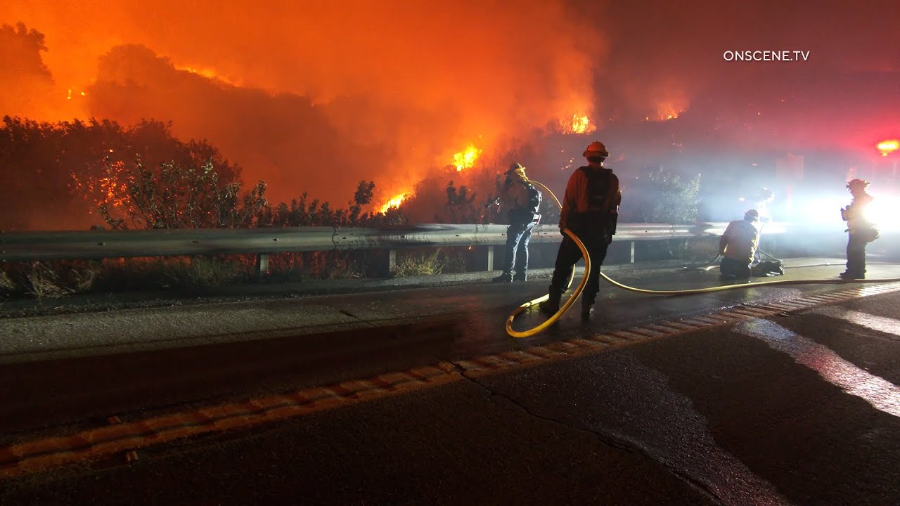 Airport Fire Pushes Towards Riverside County